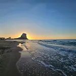 アパート Playa カルプ